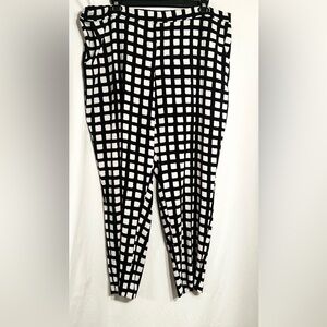 WOMENS NEW 22/24 LANE BRYANT BLACK WHITE SQUARES 2 POCKET ZIP FRONT PANTS
